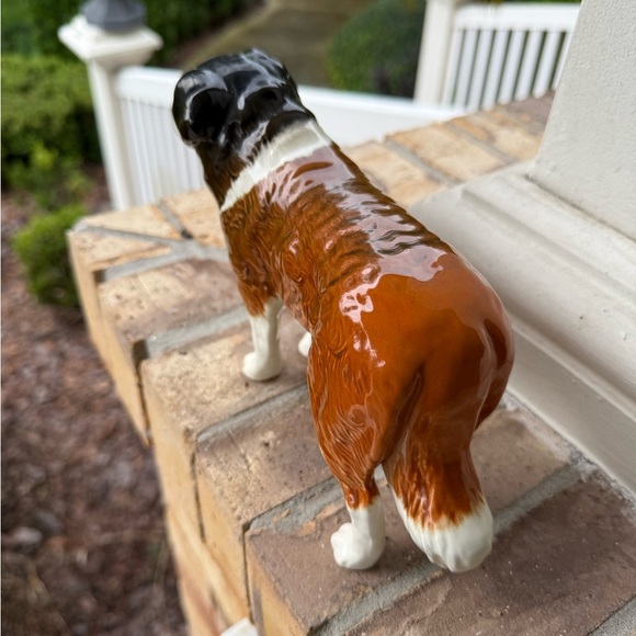 Vintage Beswick Saint Bernard Dog Porcelain Figurine Signed - Picture 4 of 4